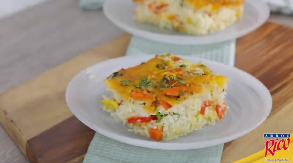 Pastelón de arroz con vegetales frescos